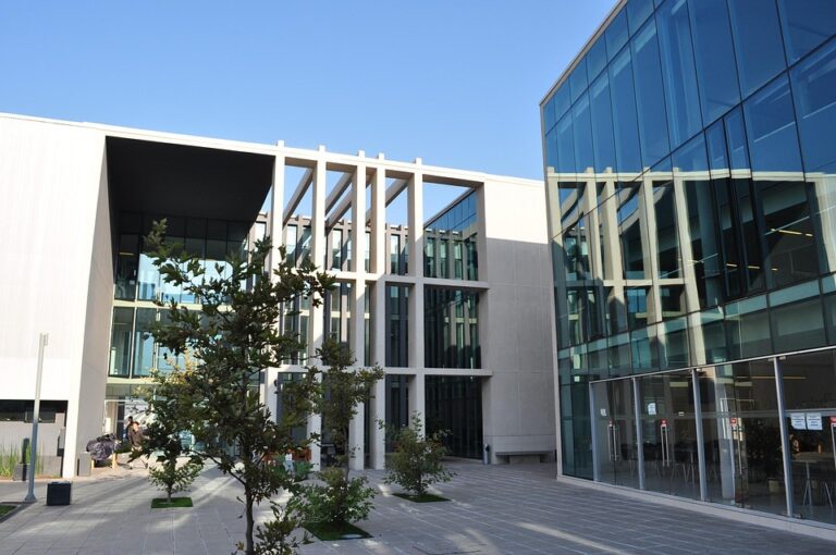 Peran Universitas Islam Nusantara dalam Membangun Generasi Islam Berkarakter